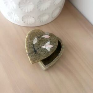 Vintage Soapstone Heart-Shaped Stone Trinket Jewelry Box